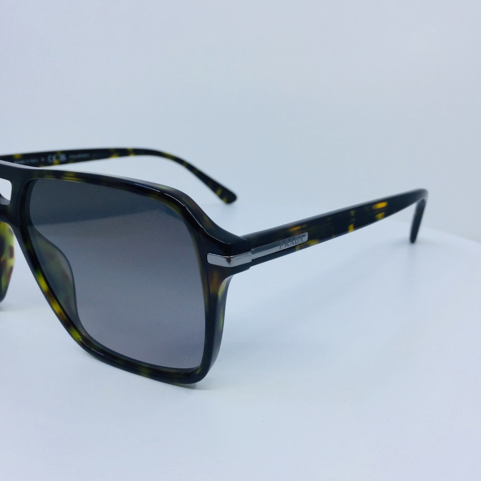 Vintage Prada Prada SPR 20Y Tortoise Sunglasses - Super Vision Optical