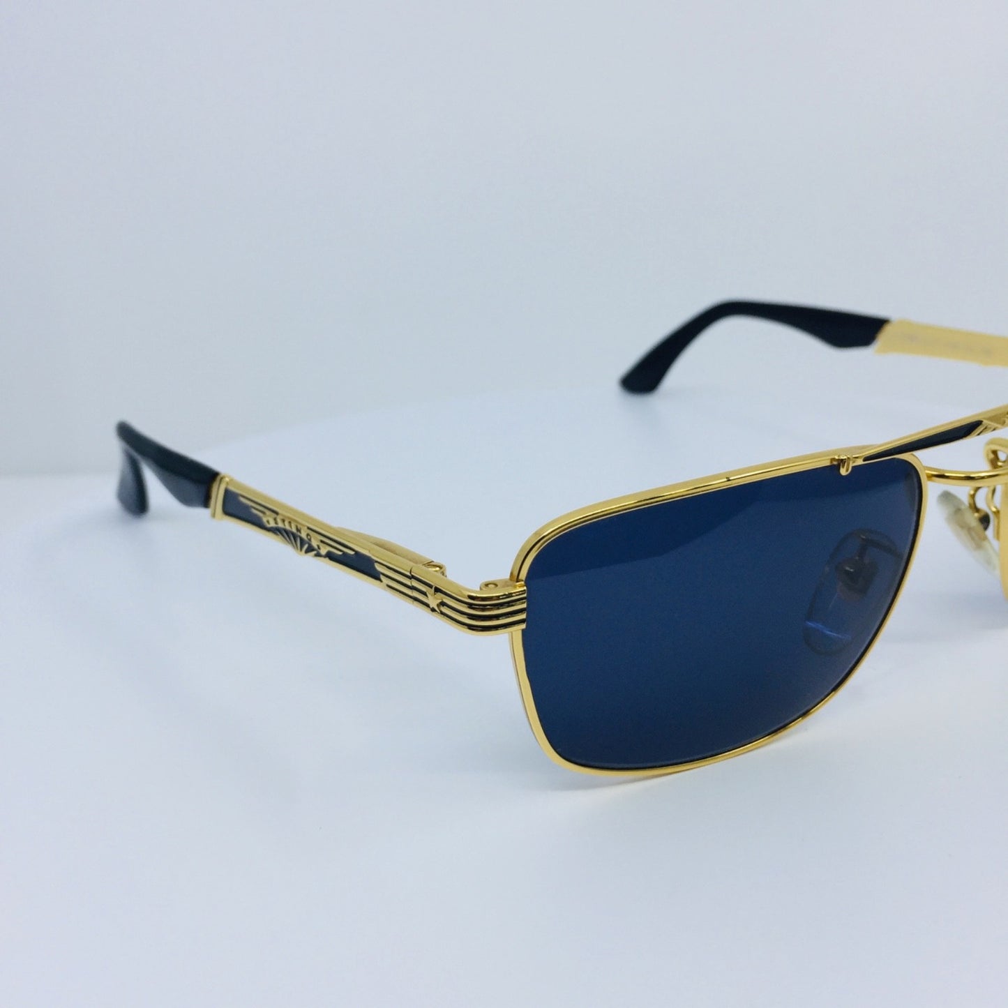 Vintage STING by Colors in Optics N. 4130 Gold Sunglasses - Super Vision Optical