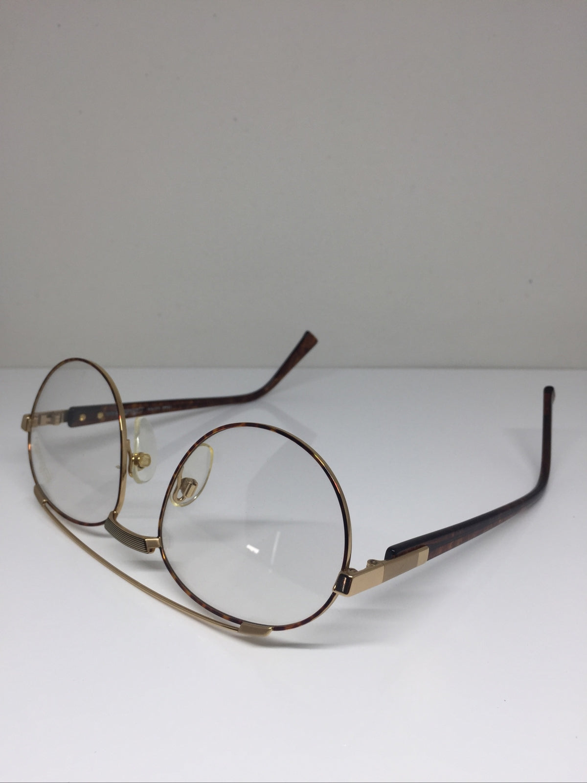 Vintage Silhouette 7110 Gold Sunglasses - Super Vision Optical