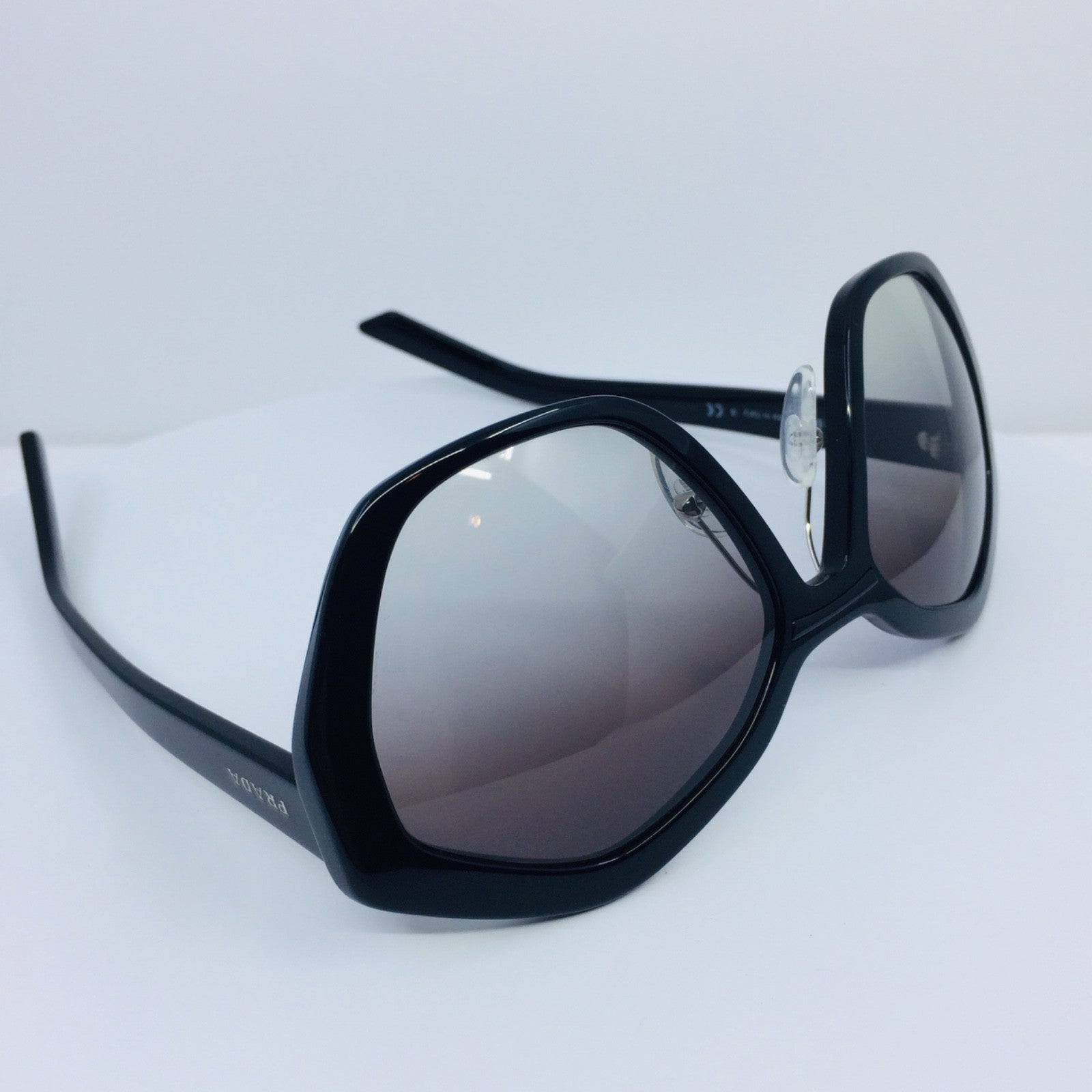 Vintage Prada Prada SPR 08X Black Sunglasses - Super Vision Optical