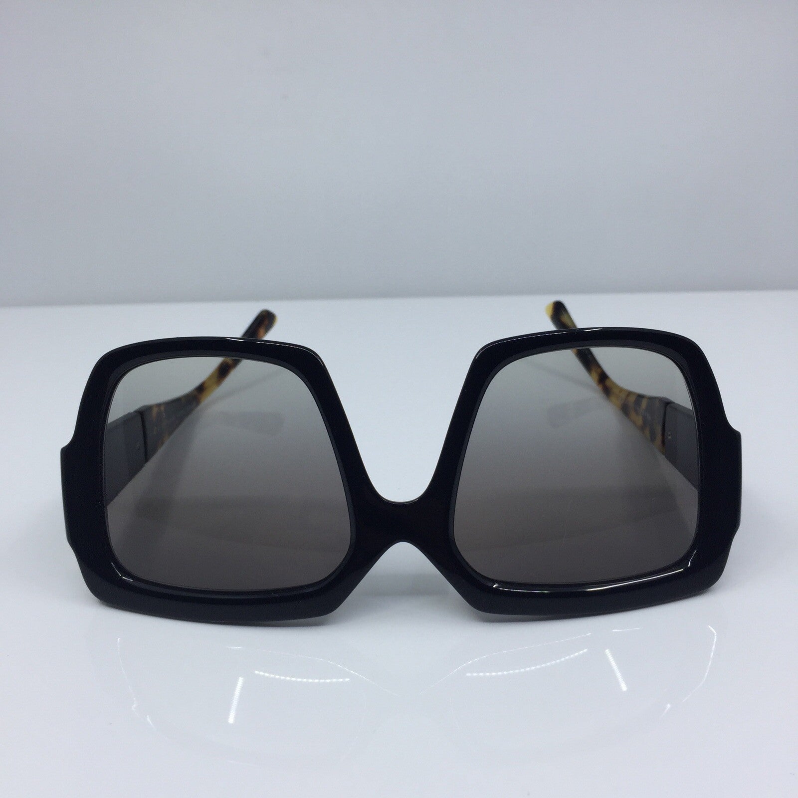 Vintage Prada SPR 21X Black Sunglasses - Super Vision Optical