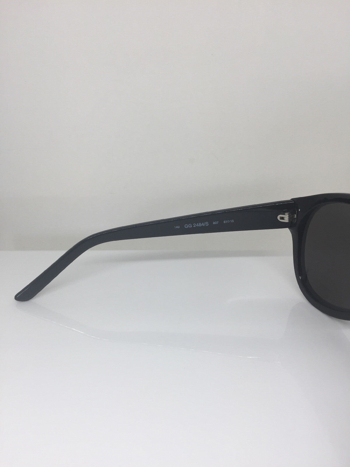 Vintage Gucci GG 2484/S Black Sunglasses - Super Vision Optical