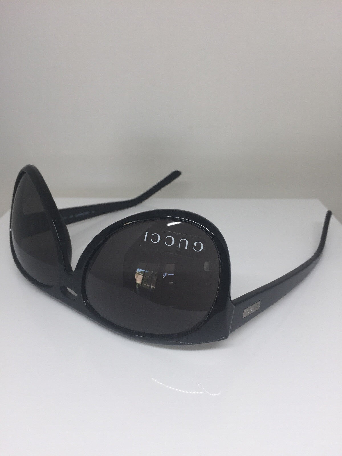 Vintage Gucci GG 2484/S Black Sunglasses - Super Vision Optical