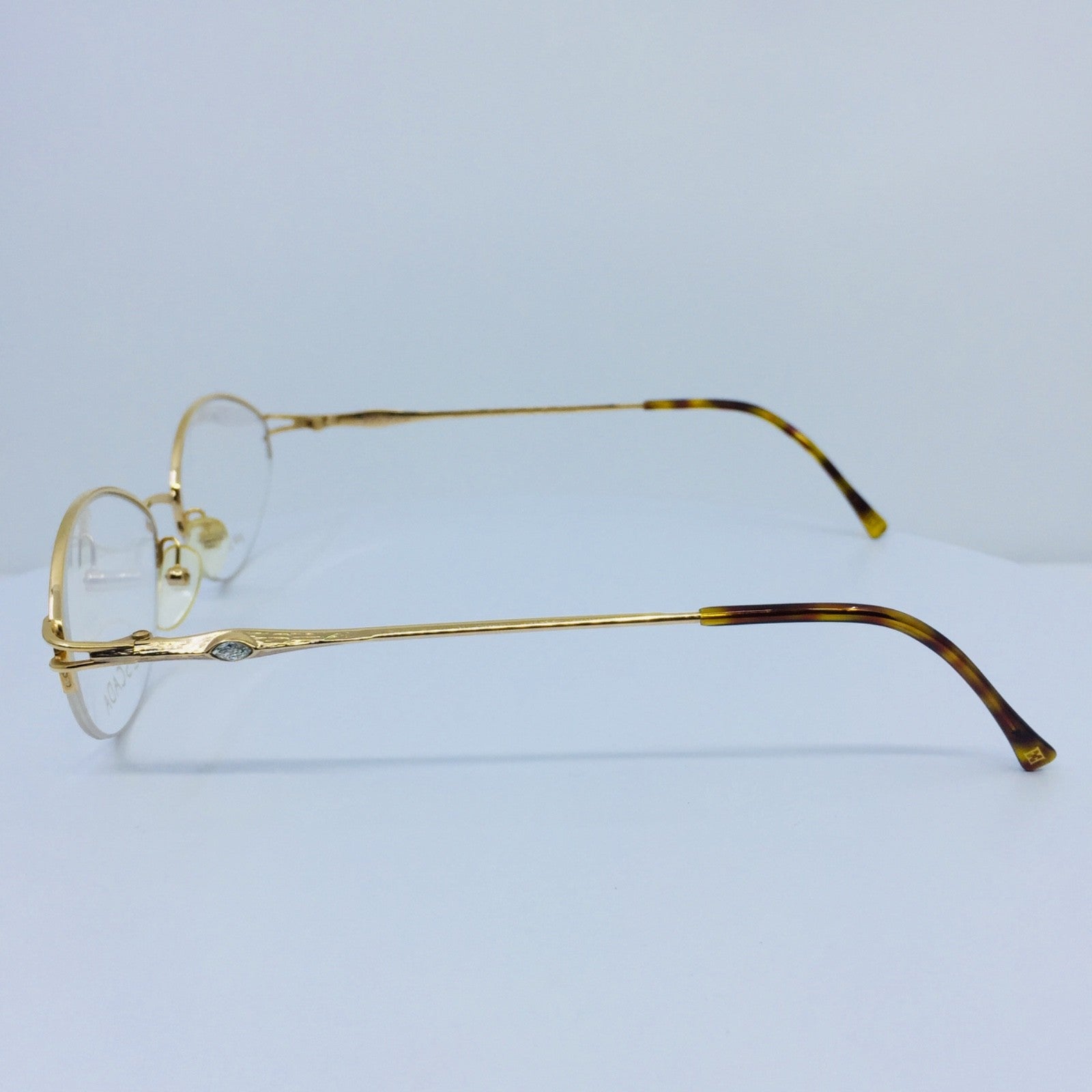 Vintage ESCADA E 0164 Gold Eyeglasses - Super Vision Optical