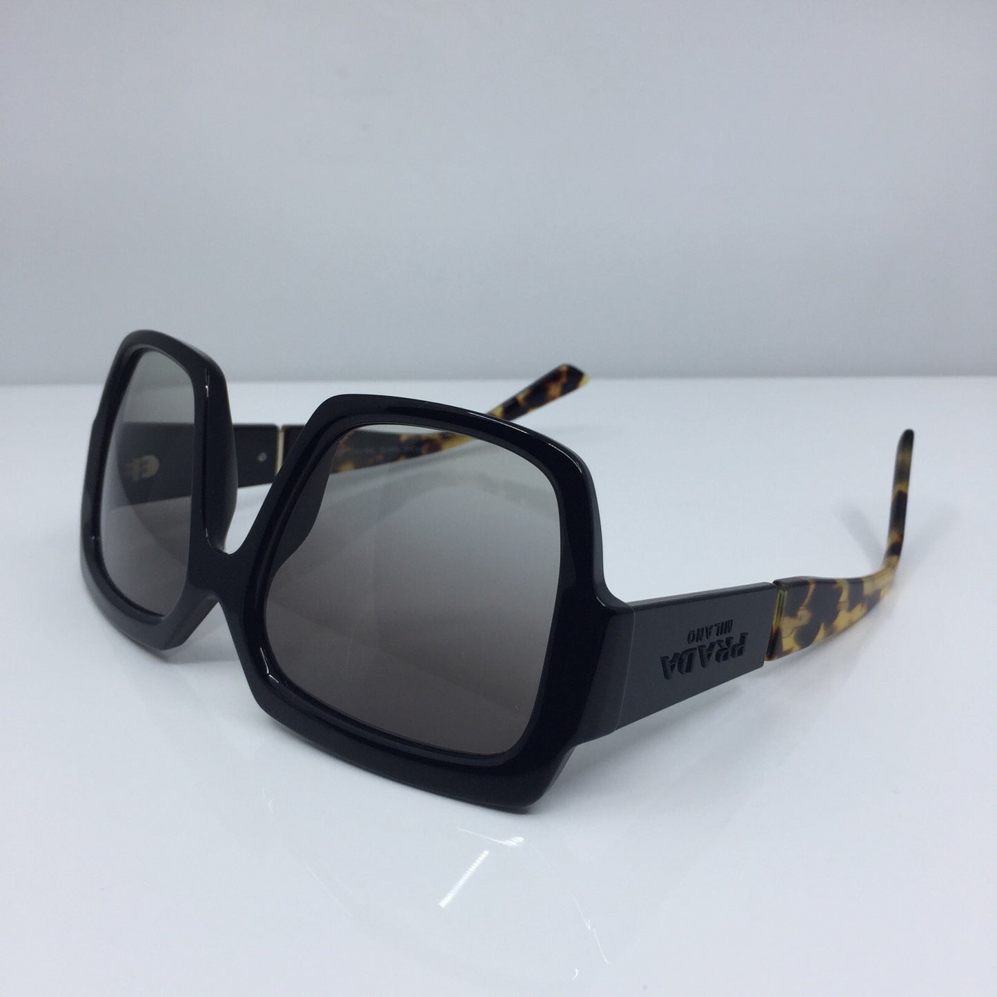 Vintage Prada SPR 21X Black Sunglasses - Super Vision Optical