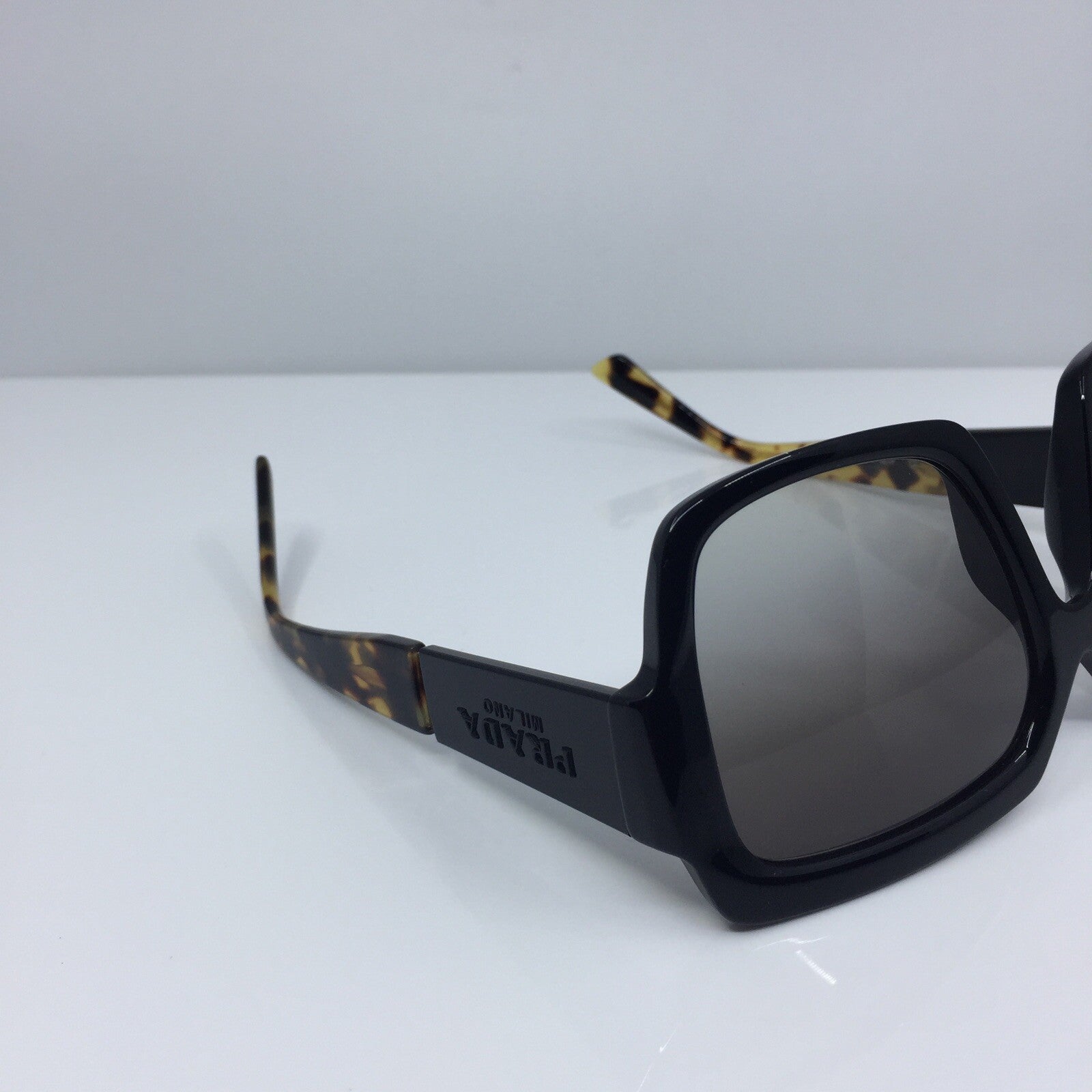 Vintage Prada SPR 21X Black Sunglasses - Super Vision Optical
