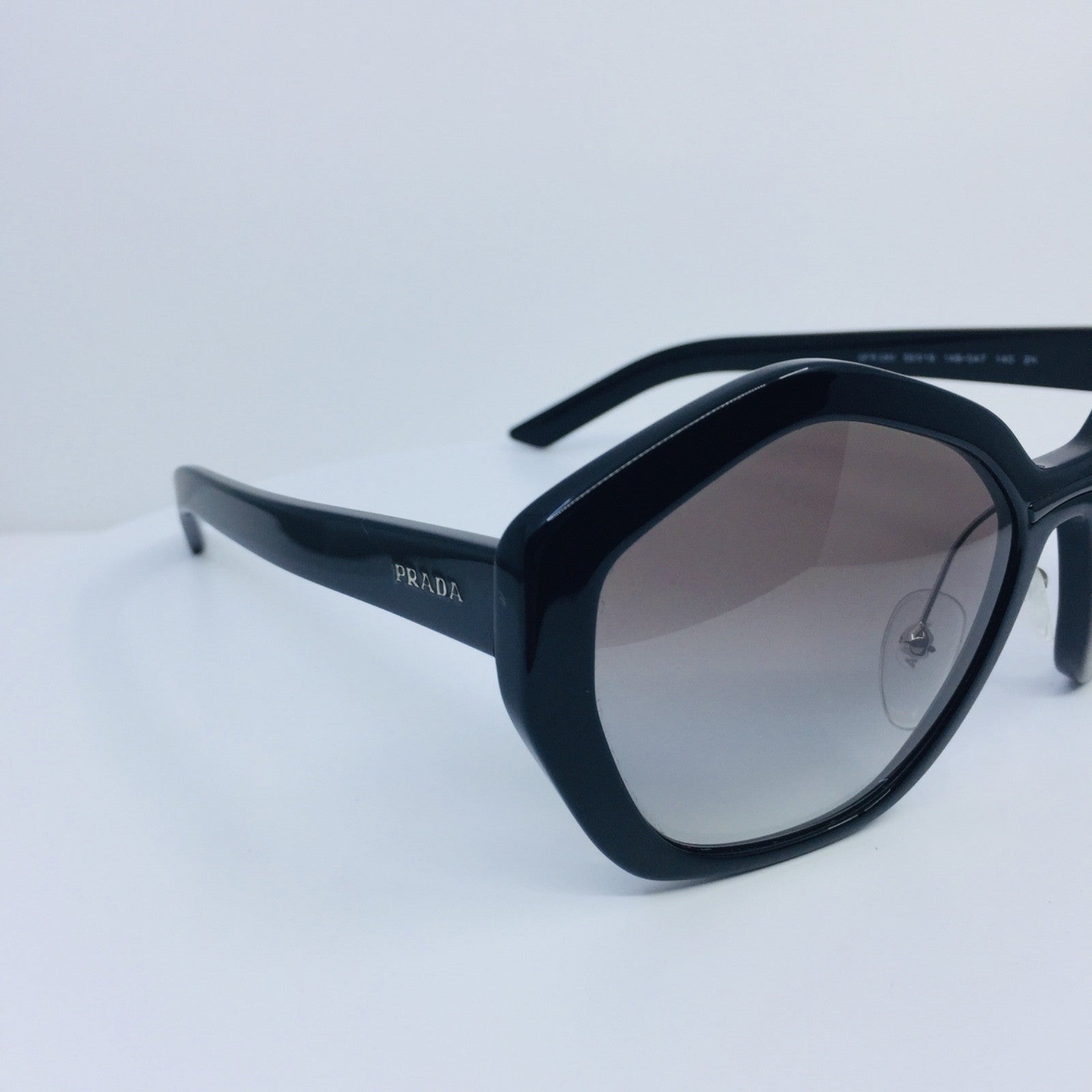 Vintage Prada Prada SPR 08X Black Sunglasses - Super Vision Optical