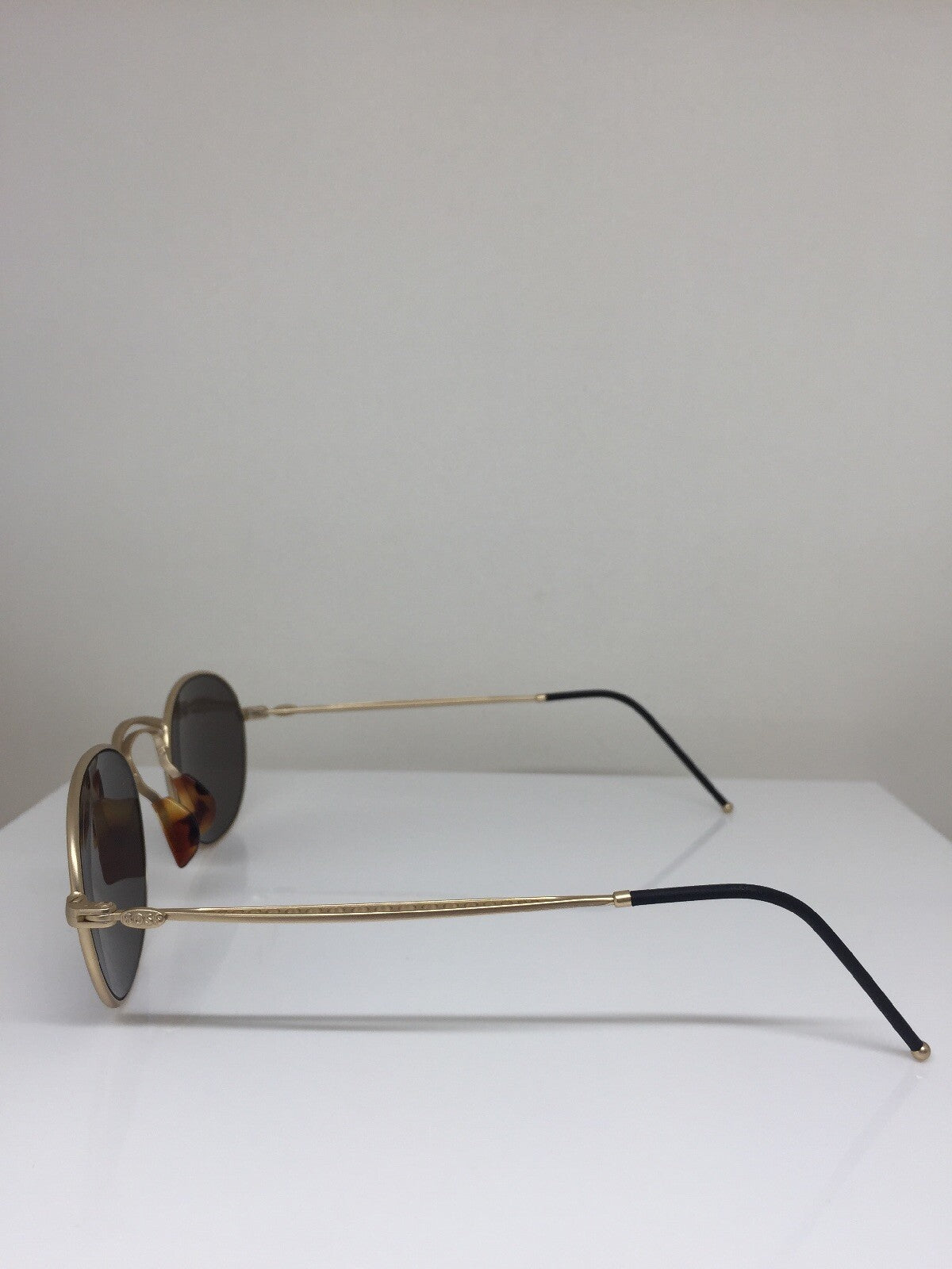 Vintage Hugo Boss 5197 Gold Sunglasses - Super Vision Optical