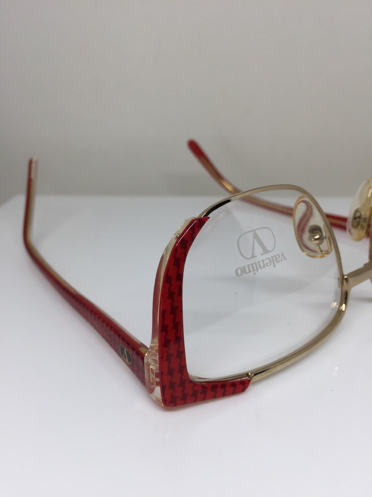 Vintage Valentino 133 Gold Sunglasses - Super Vision Optical