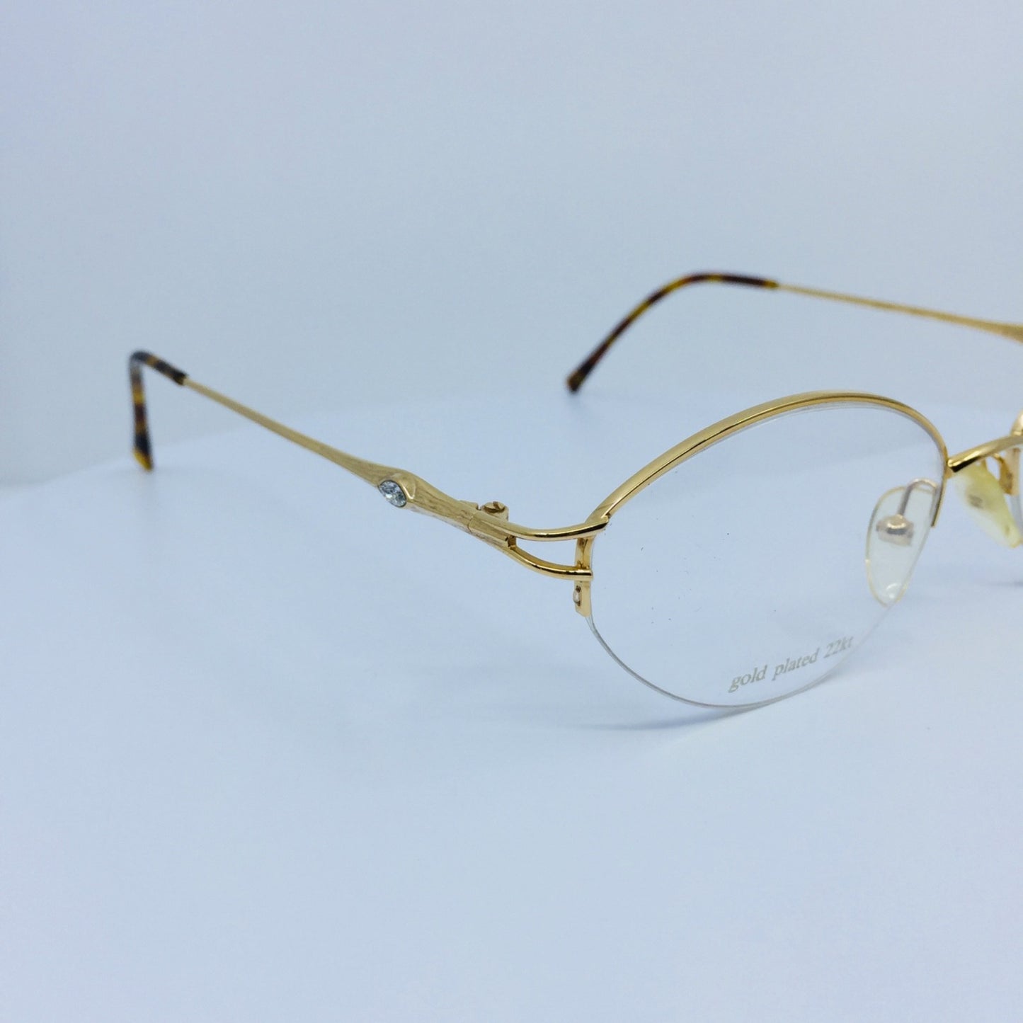 Vintage ESCADA E 0164 Gold Eyeglasses - Super Vision Optical