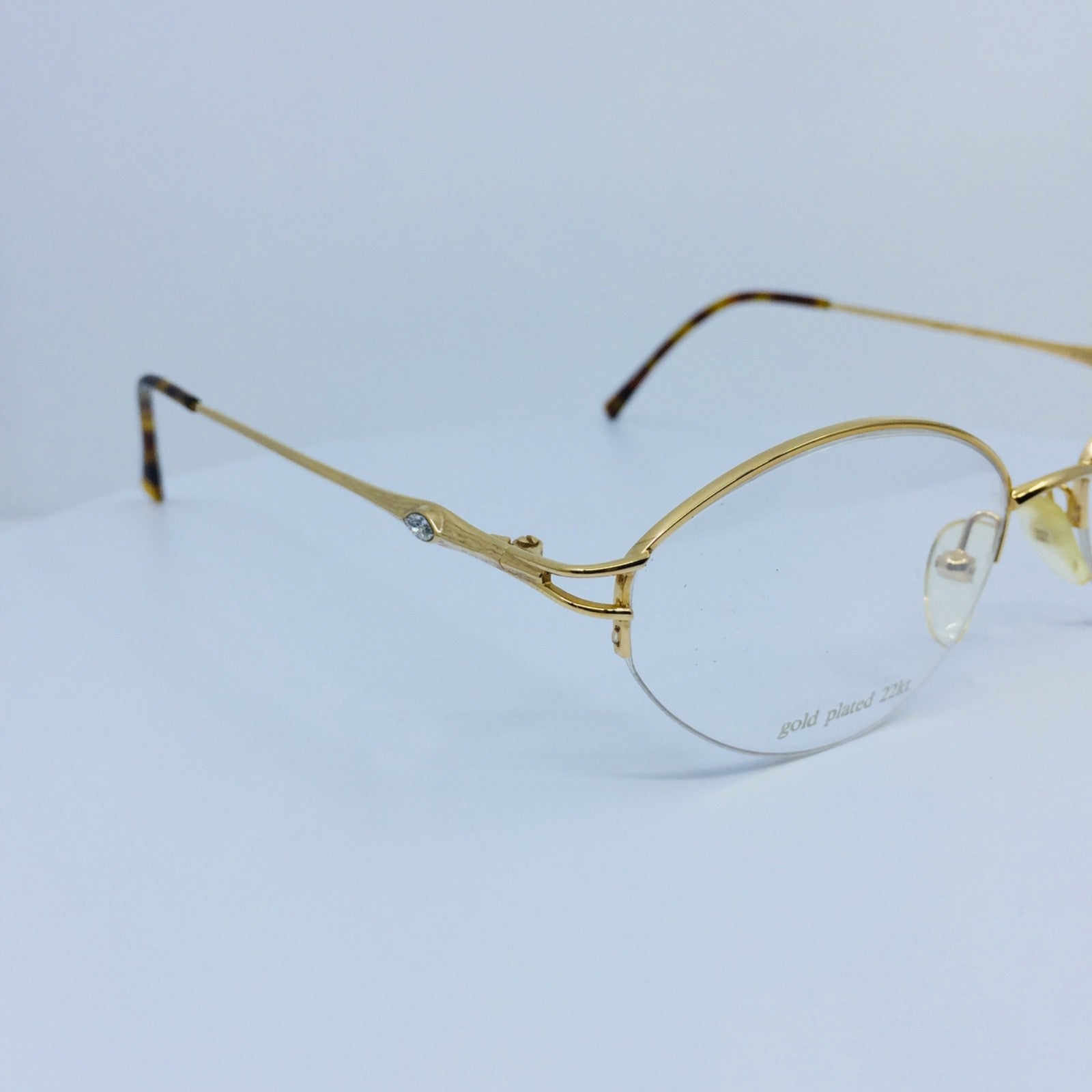 Vintage ESCADA E 0164 Gold Eyeglasses - Super Vision Optical