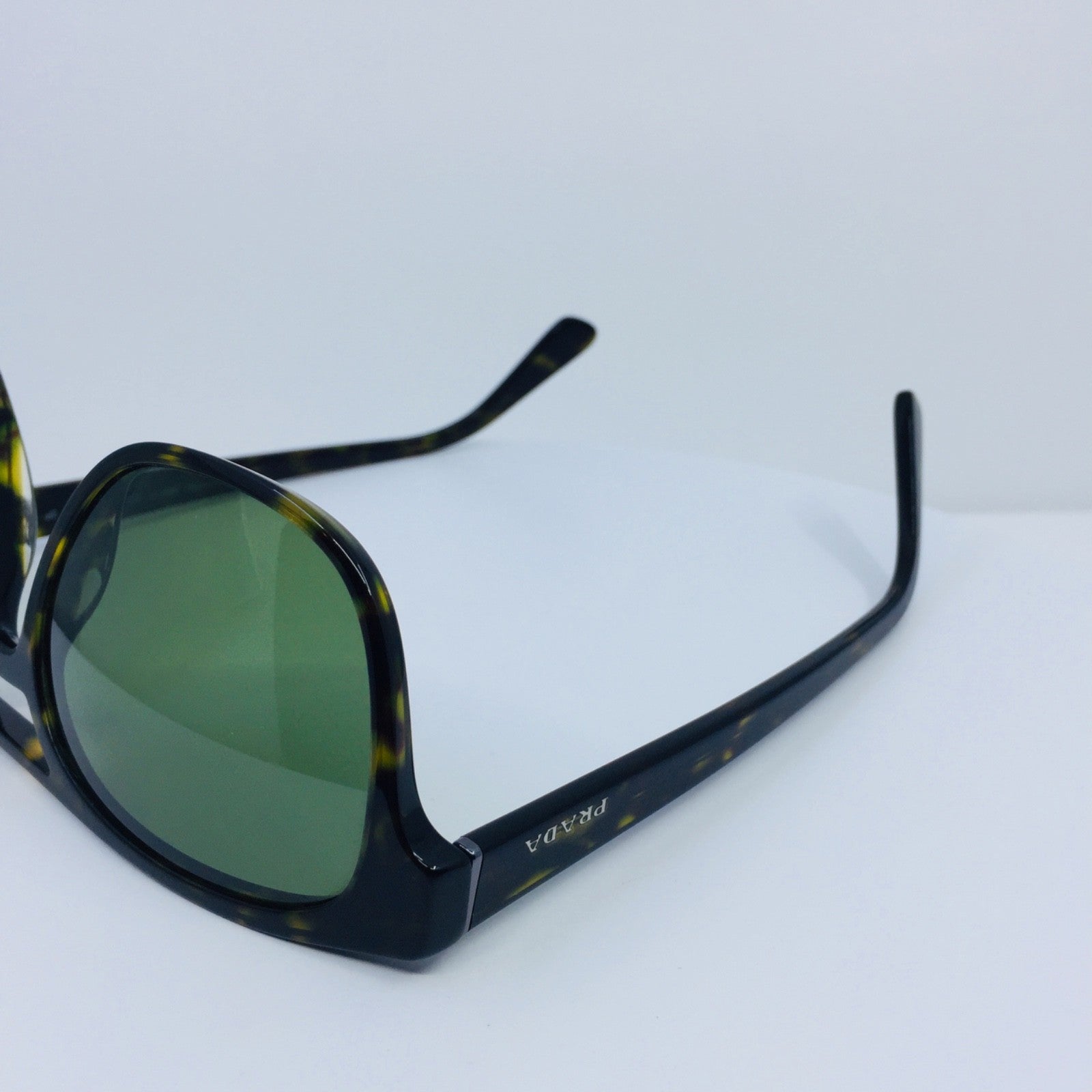 Vintage Prada Prada SPR 23V Tortoise Sunglasses - Super Vision Optical