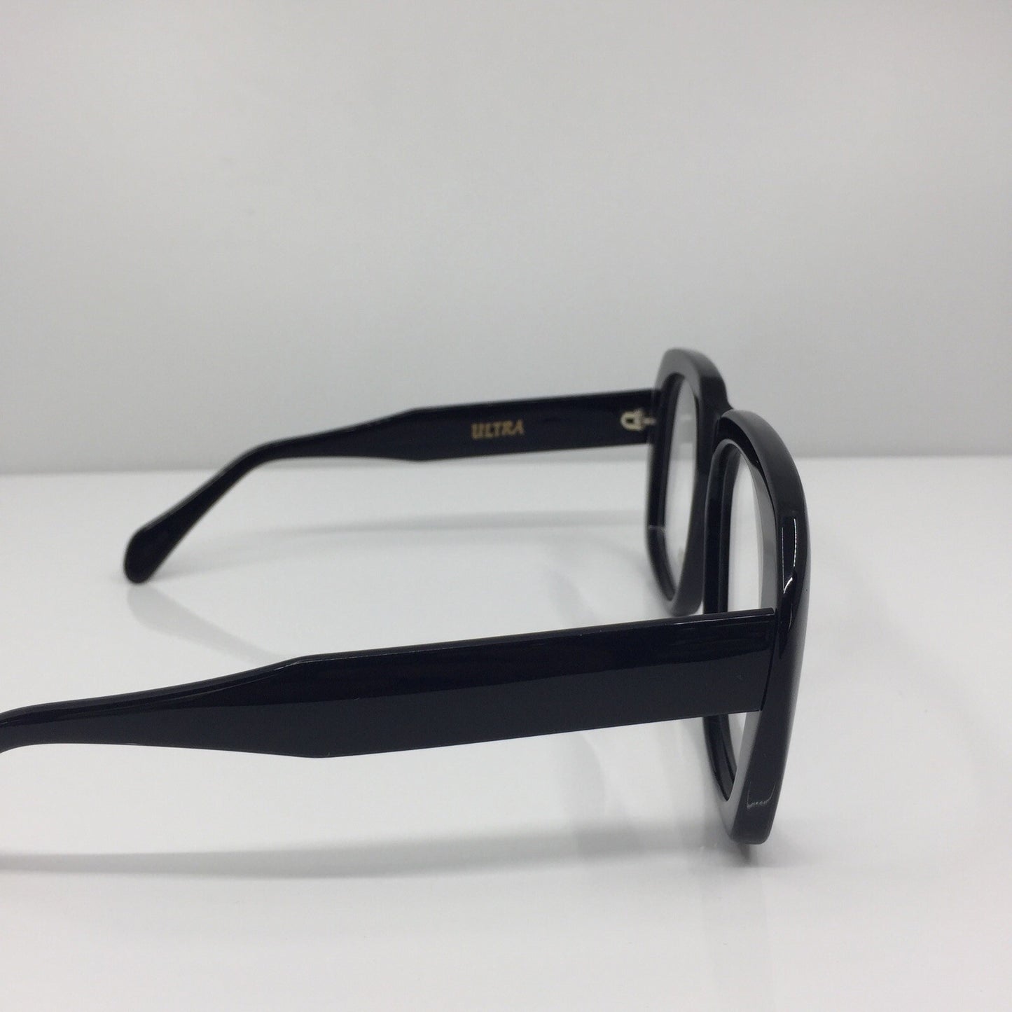 Vintage ULTRA GOLIATH Ultra Goliath 2 Black Eyeglasses - Super Vision Optical