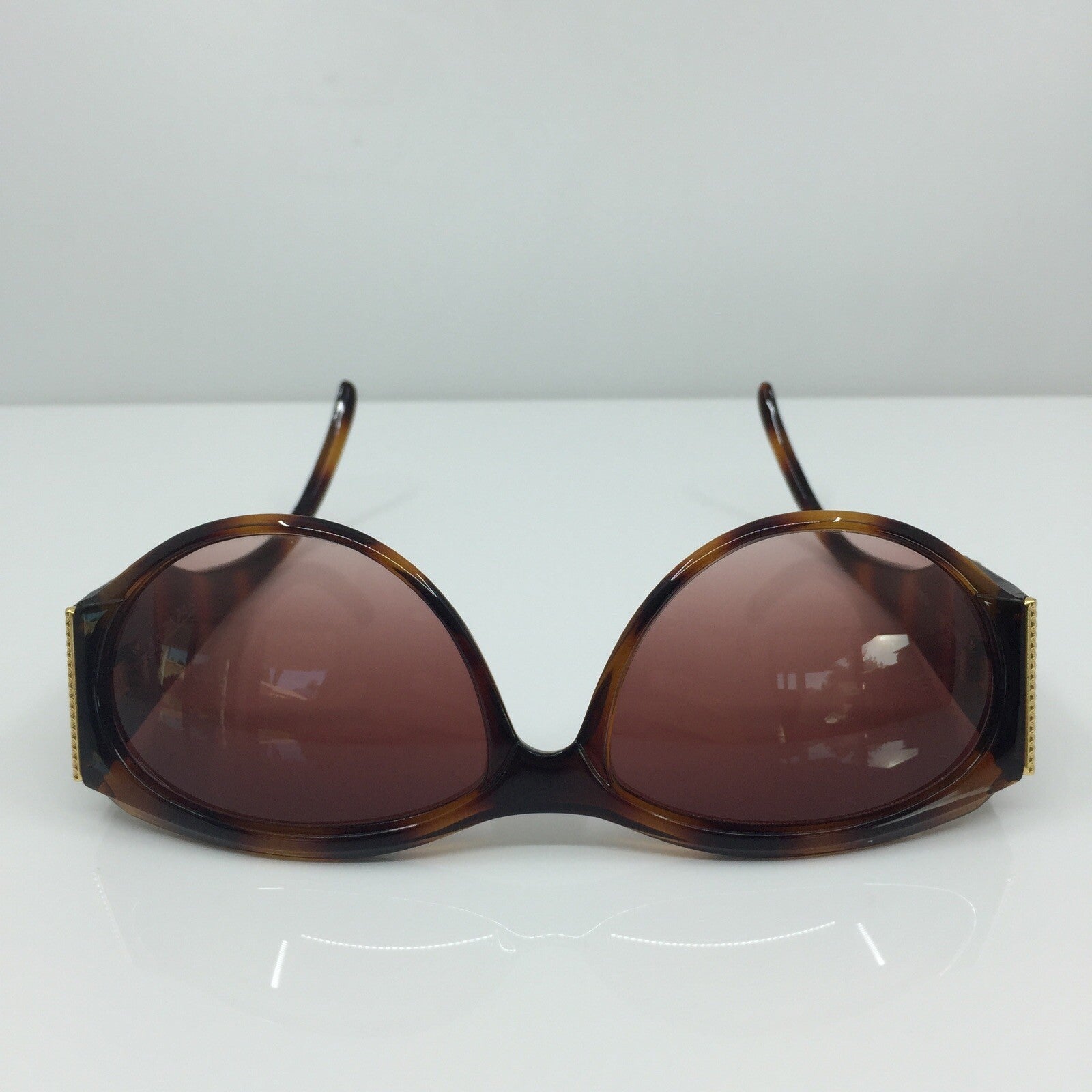 Vintage Givenchy MOD. 2012 Tortoise Sunglasses - Super Vision Optical