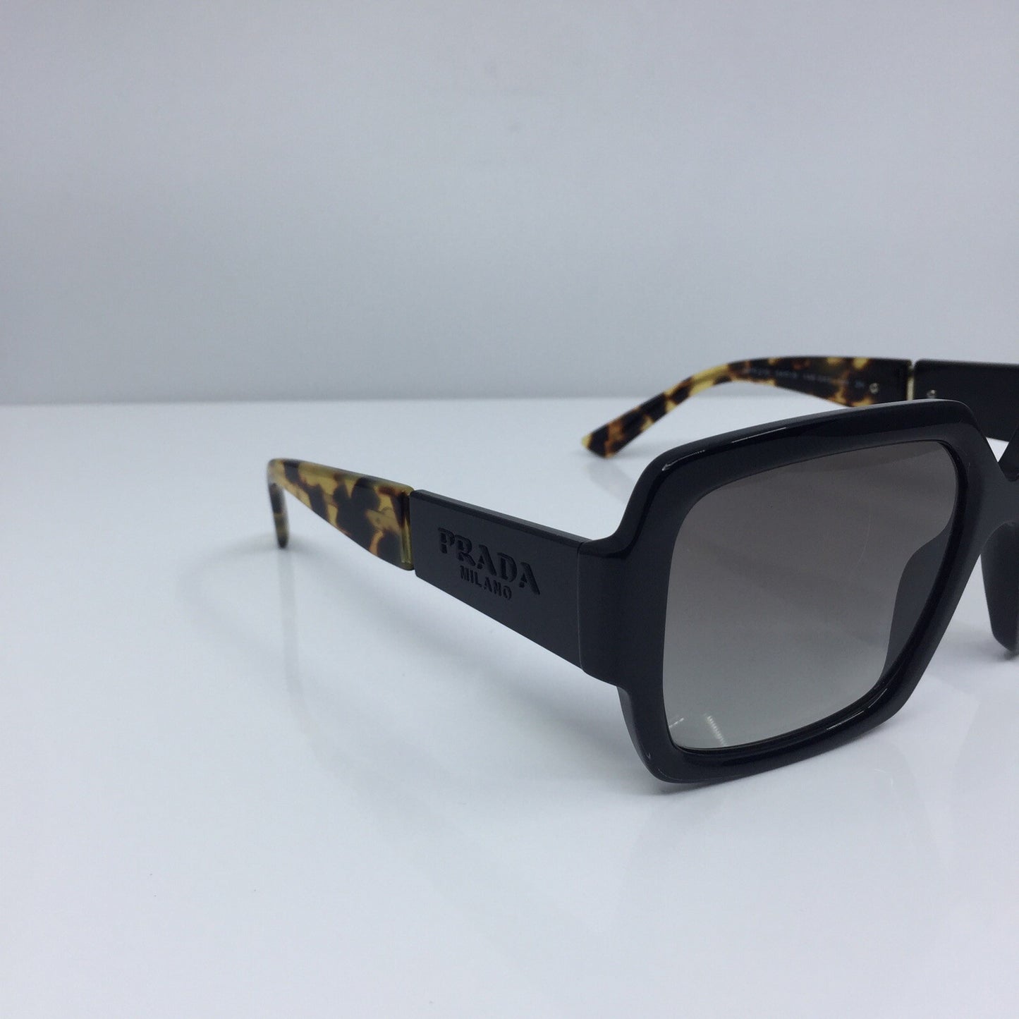 Vintage Prada SPR 21X Black Sunglasses - Super Vision Optical