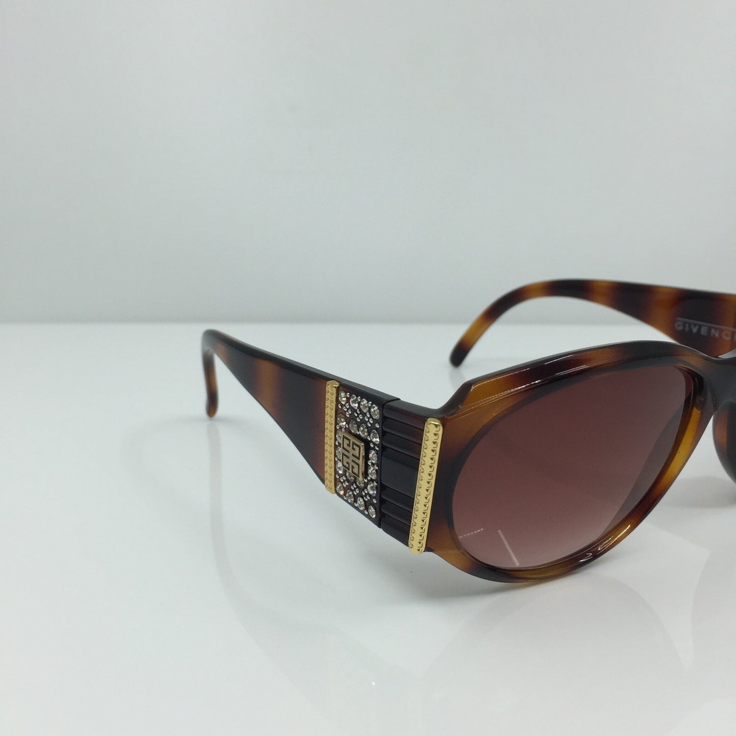 Vintage Givenchy MOD. 2012 Tortoise Sunglasses - Super Vision Optical