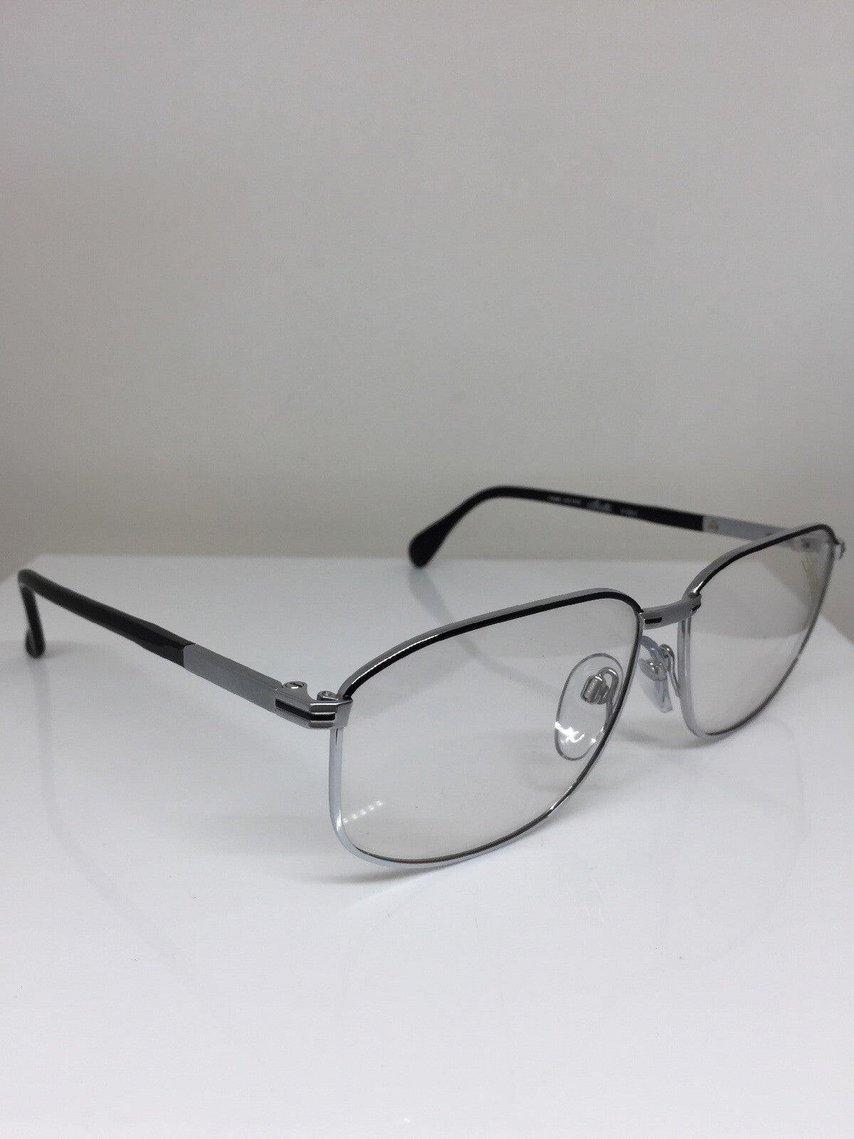 Vintage Silhouette 7092 Silver Sunglasses - Super Vision Optical