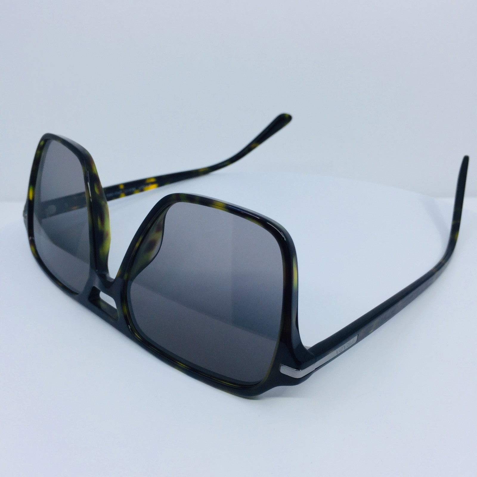 Vintage Prada Prada SPR 20Y Tortoise Sunglasses - Super Vision Optical