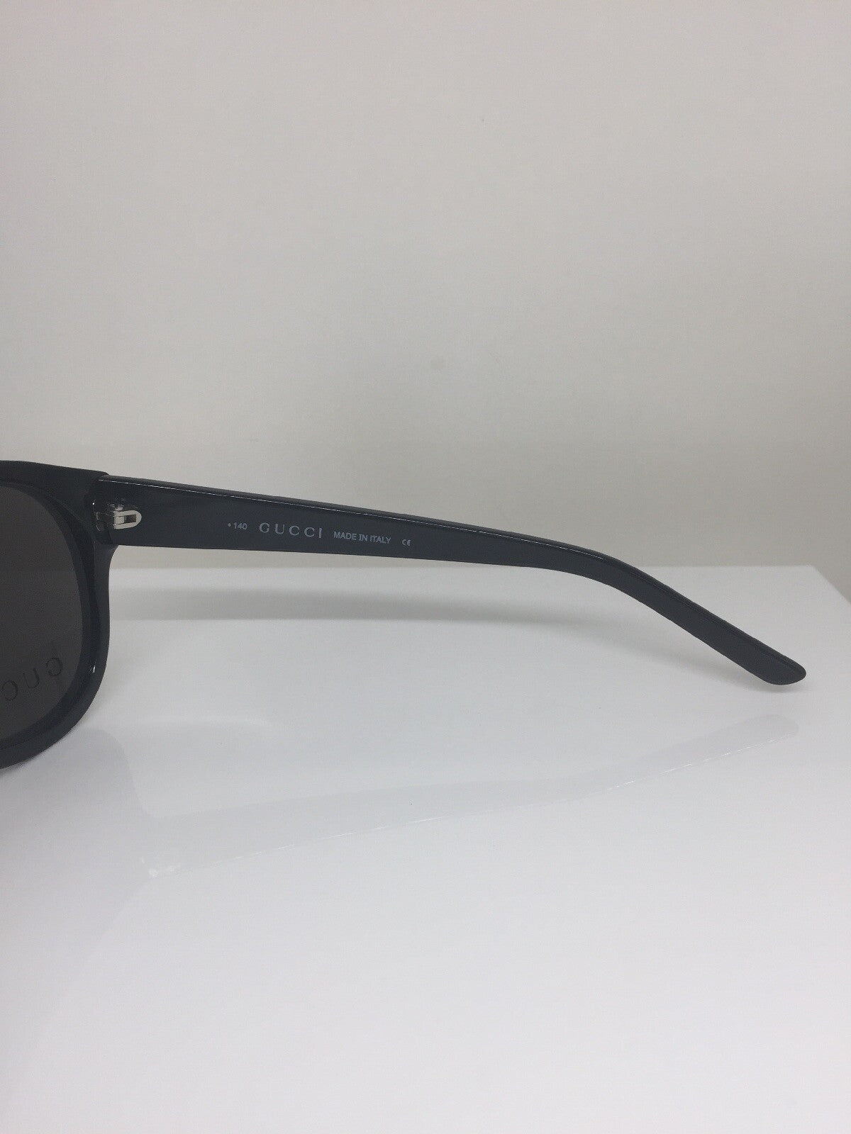 Vintage Gucci GG 2484/S Black Sunglasses - Super Vision Optical
