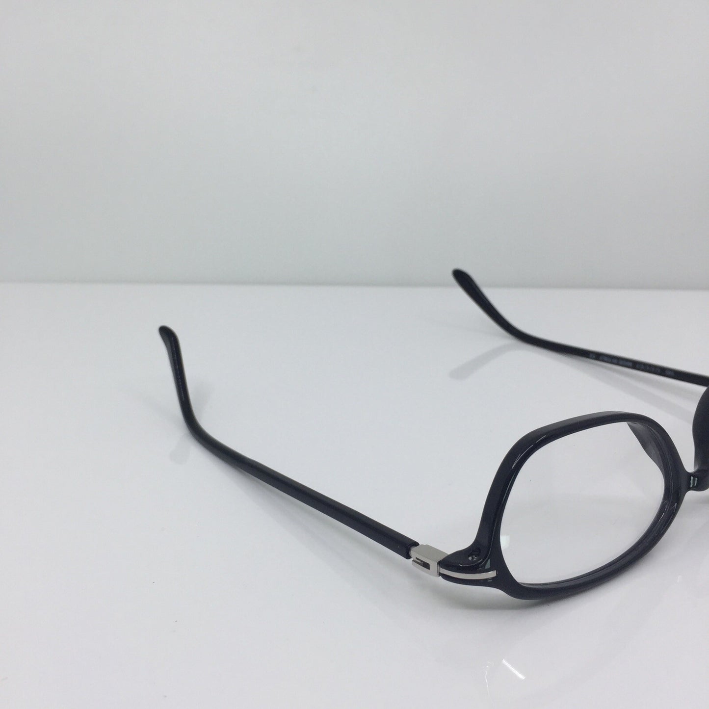 Vintage Gucci GG 2458 Black Sunglasses - Super Vision Optical
