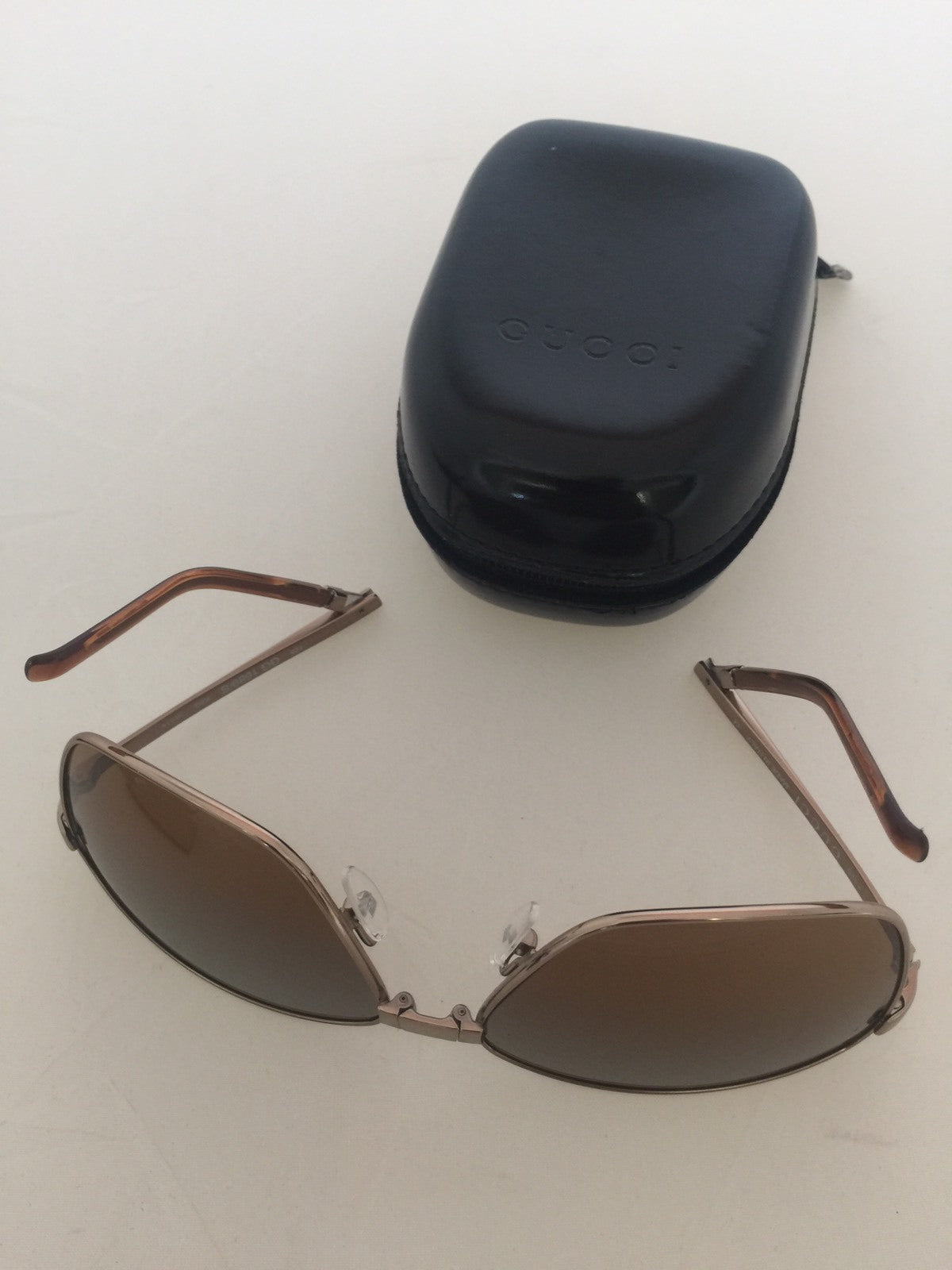 Vintage Gucci GG 1689/S Gold Sunglasses - Super Vision Optical