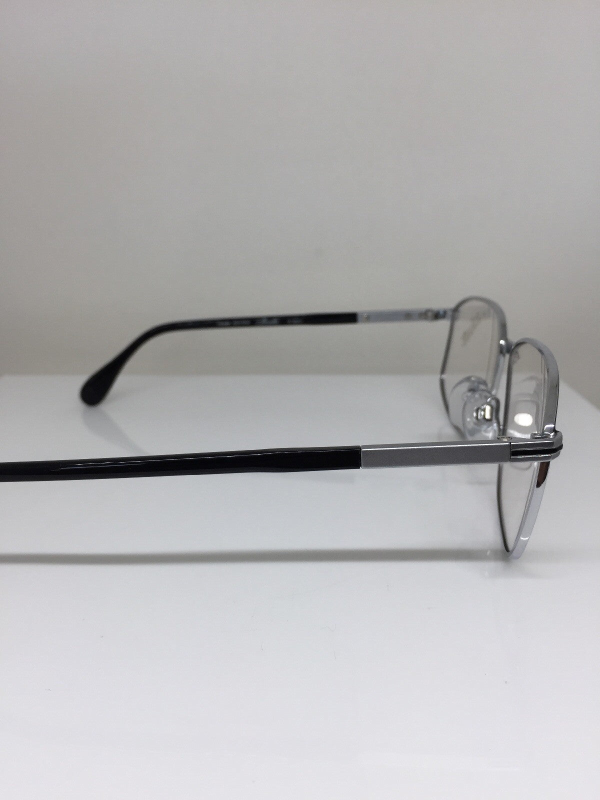 Vintage Silhouette 7092 Silver Sunglasses - Super Vision Optical