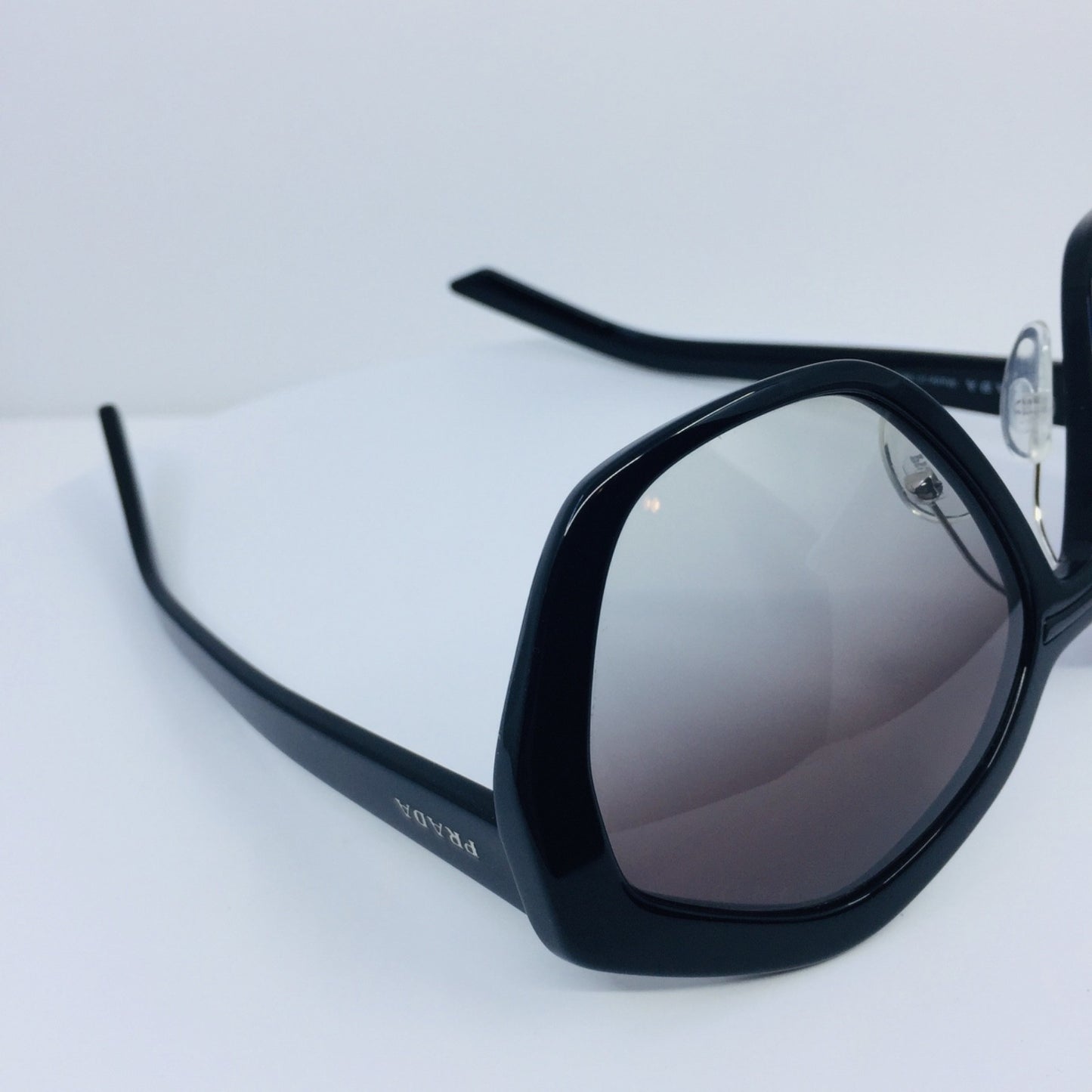 Vintage Prada Prada SPR 08X Black Sunglasses - Super Vision Optical