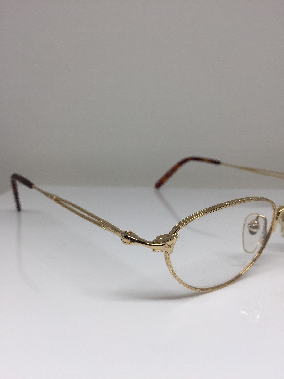 Vintage Matsuda 2877 Gold Eyeglasses - Super Vision Optical