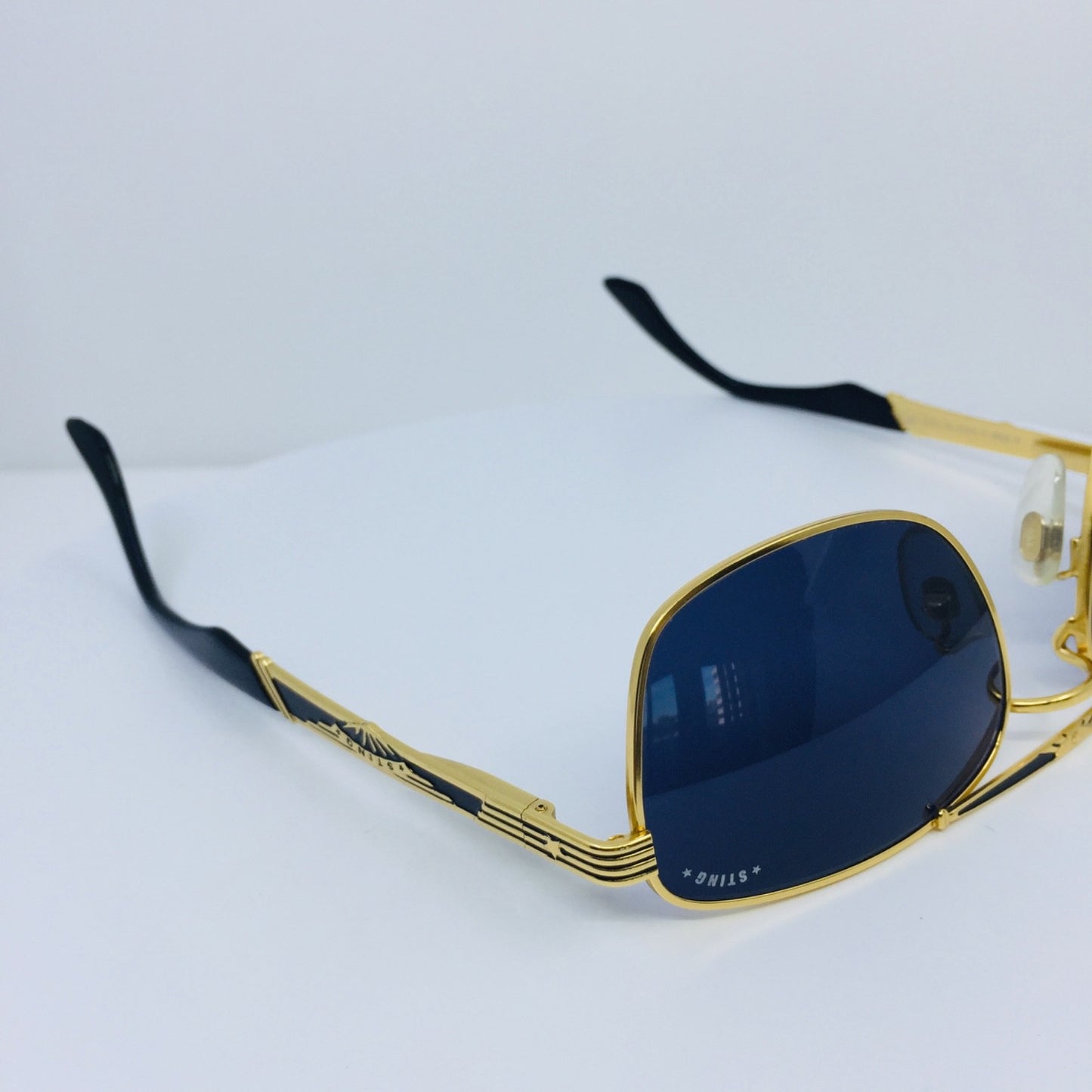 Vintage STING by Colors in Optics N. 4130 Gold Sunglasses - Super Vision Optical