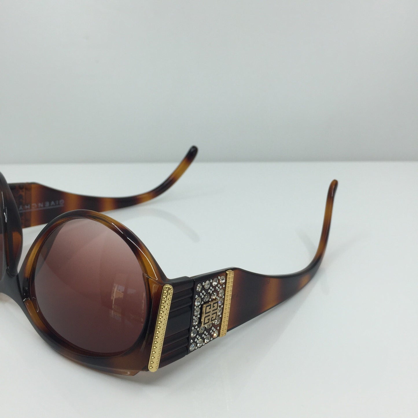 Vintage Givenchy MOD. 2012 Tortoise Sunglasses - Super Vision Optical
