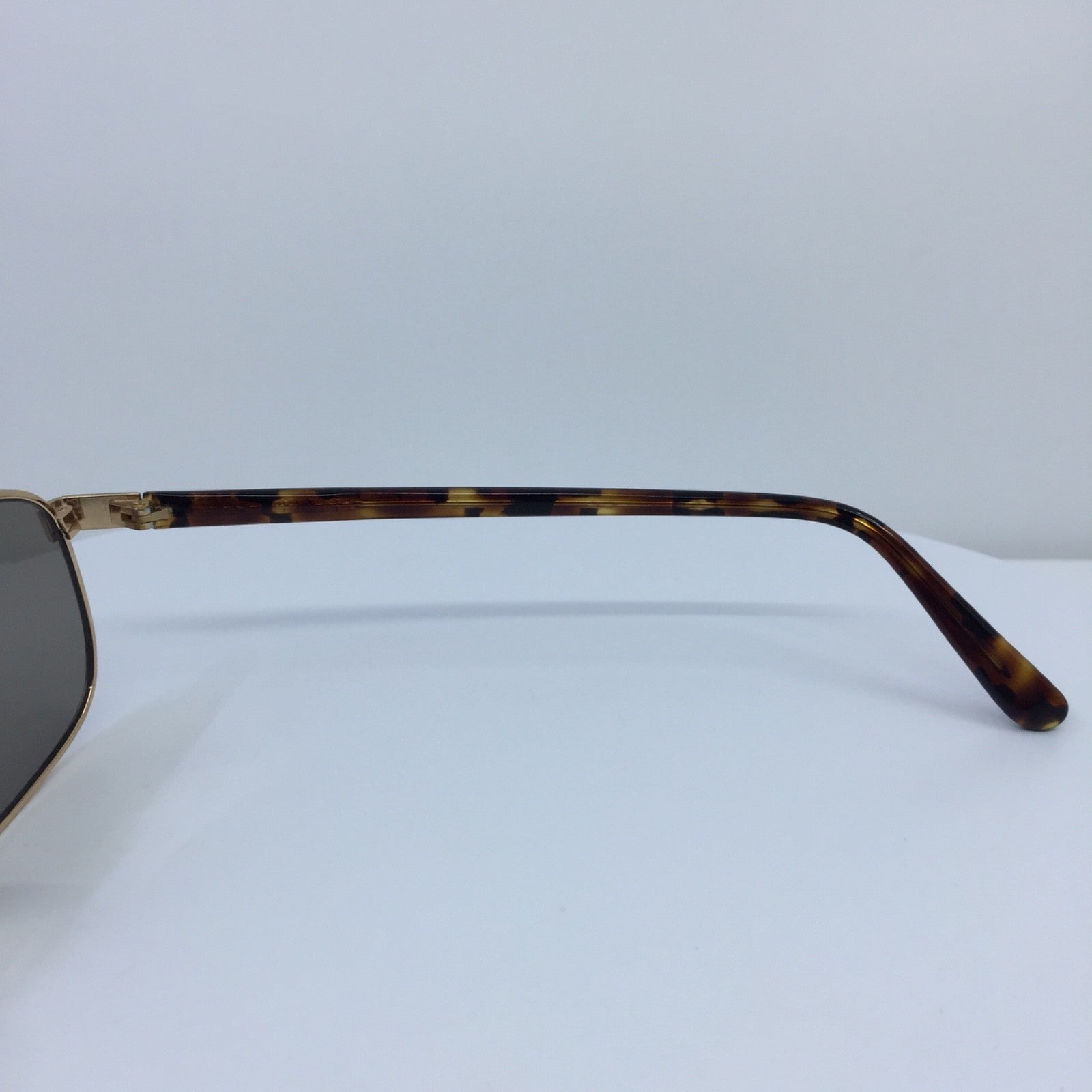 Vintage Carrera 5568 Gold Sunglasses - Super Vision Optical