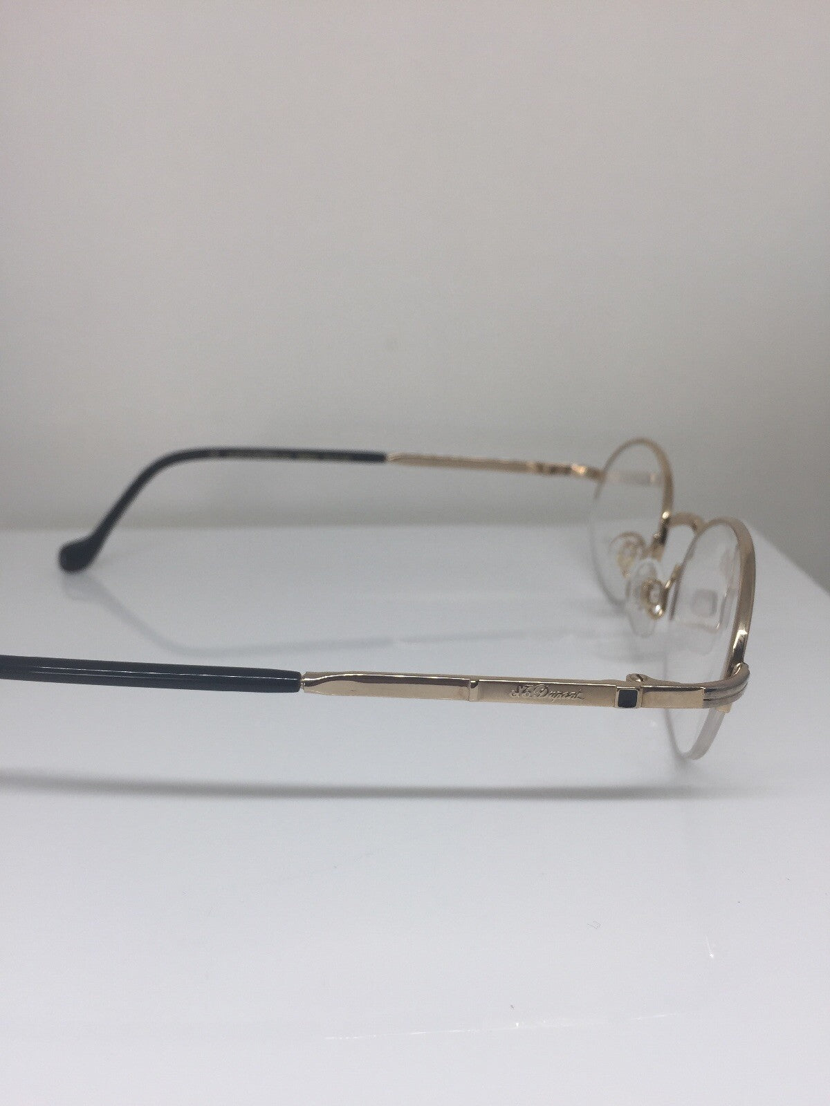 Vintage ST DuPont D102 Gold Eyeglasses - Super Vision Optical