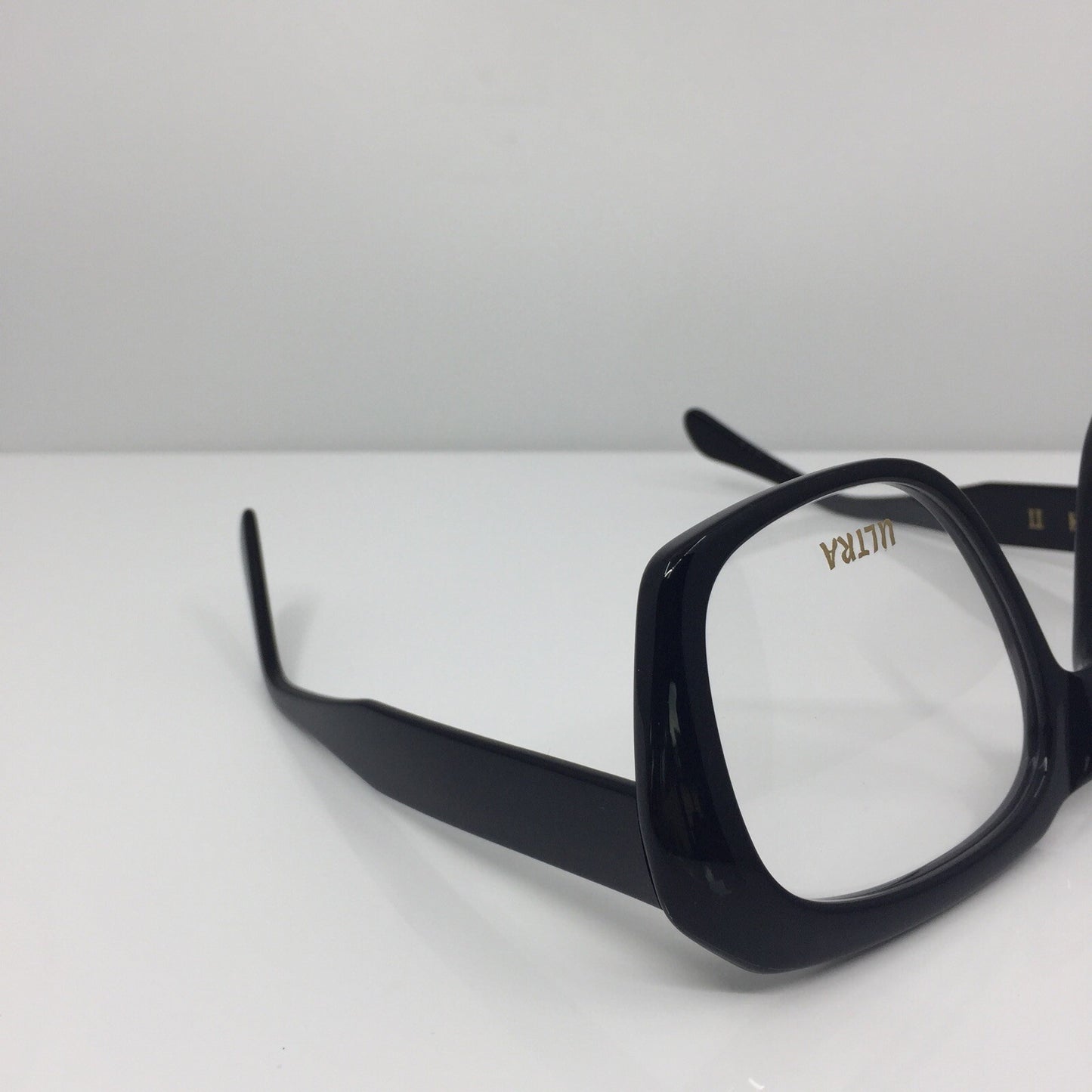 Vintage ULTRA GOLIATH Ultra Goliath 2 Black Eyeglasses - Super Vision Optical