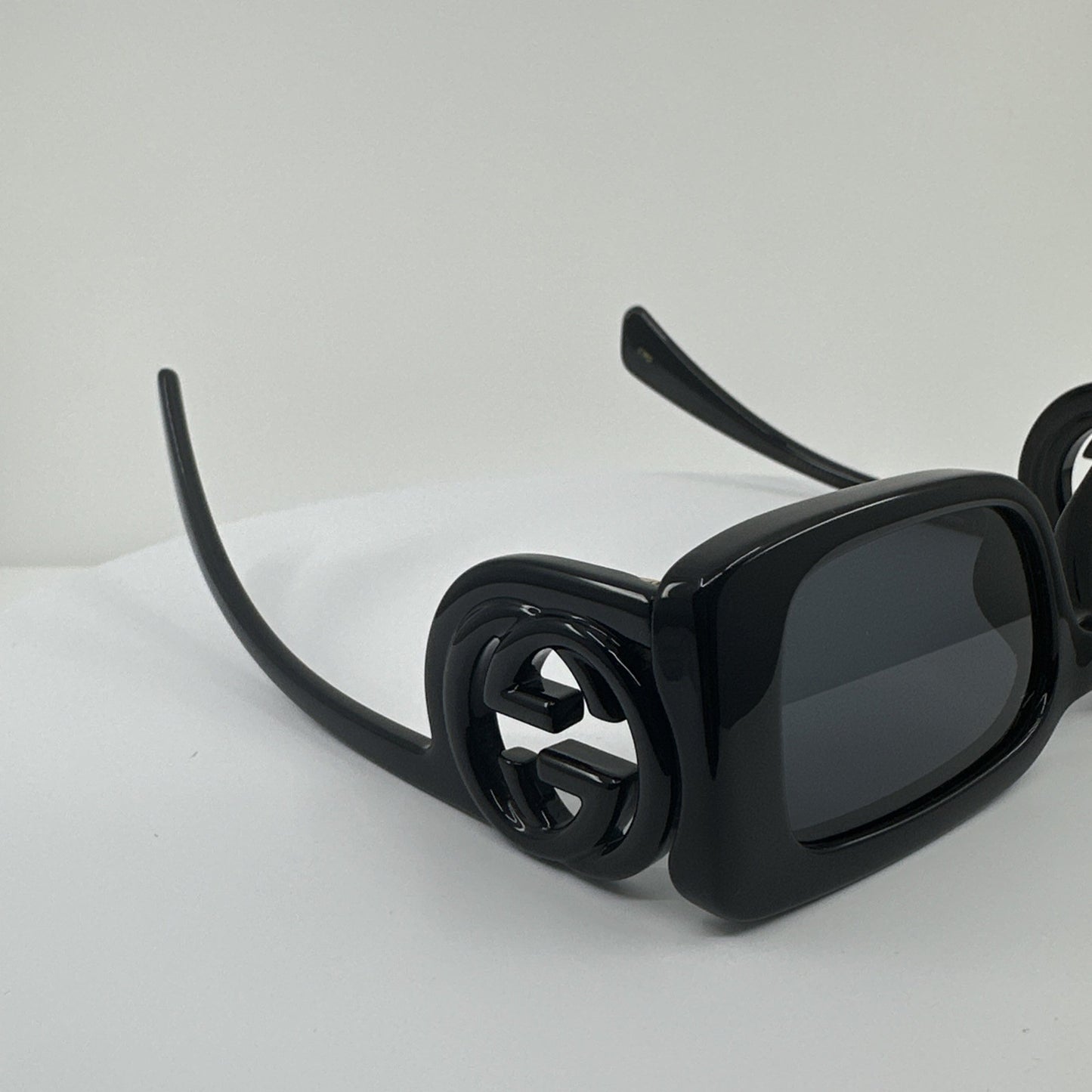 Vintage Gucci GG1325S Black Sunglasses - Super Vision Optical
