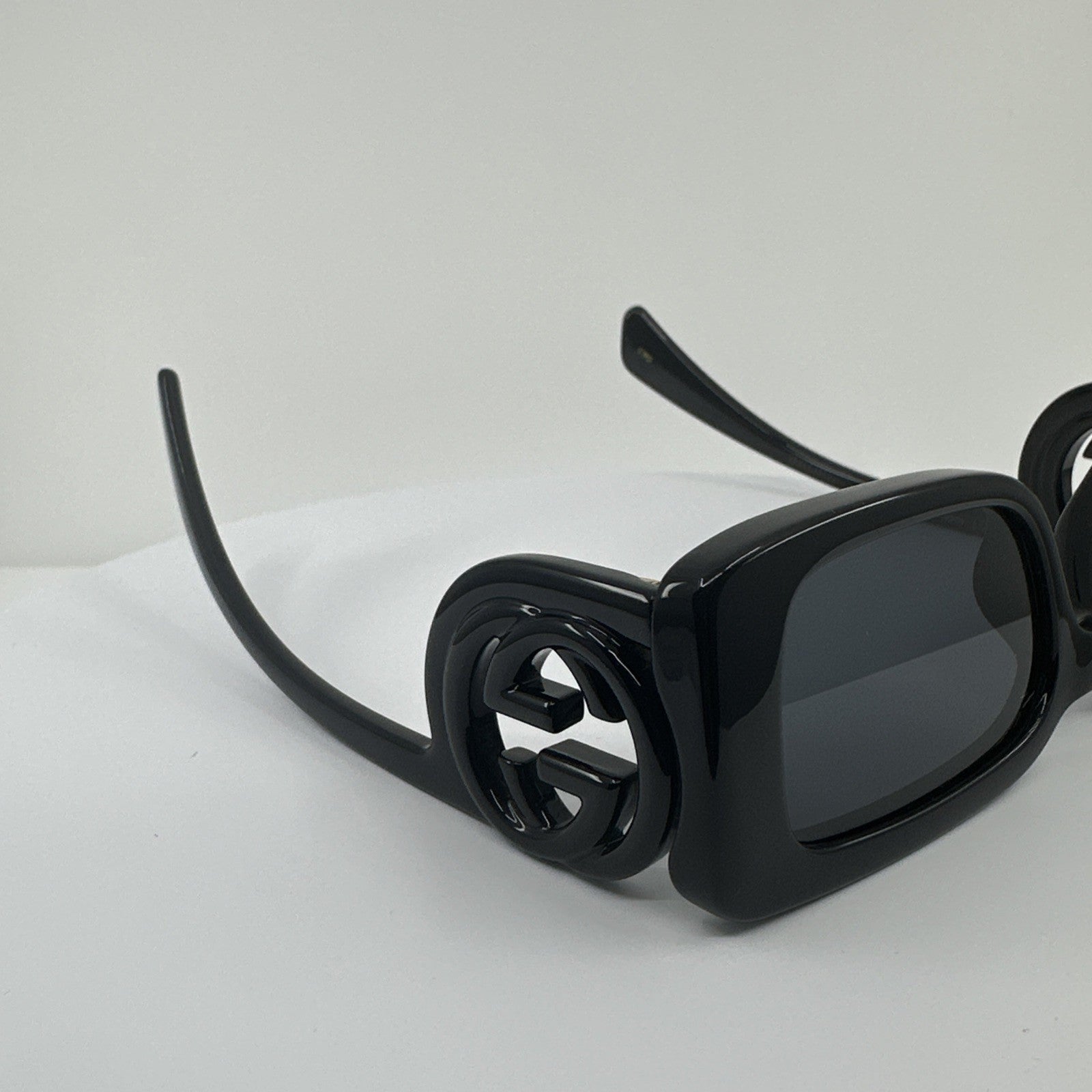 Vintage Gucci GG1325S Black Sunglasses - Super Vision Optical