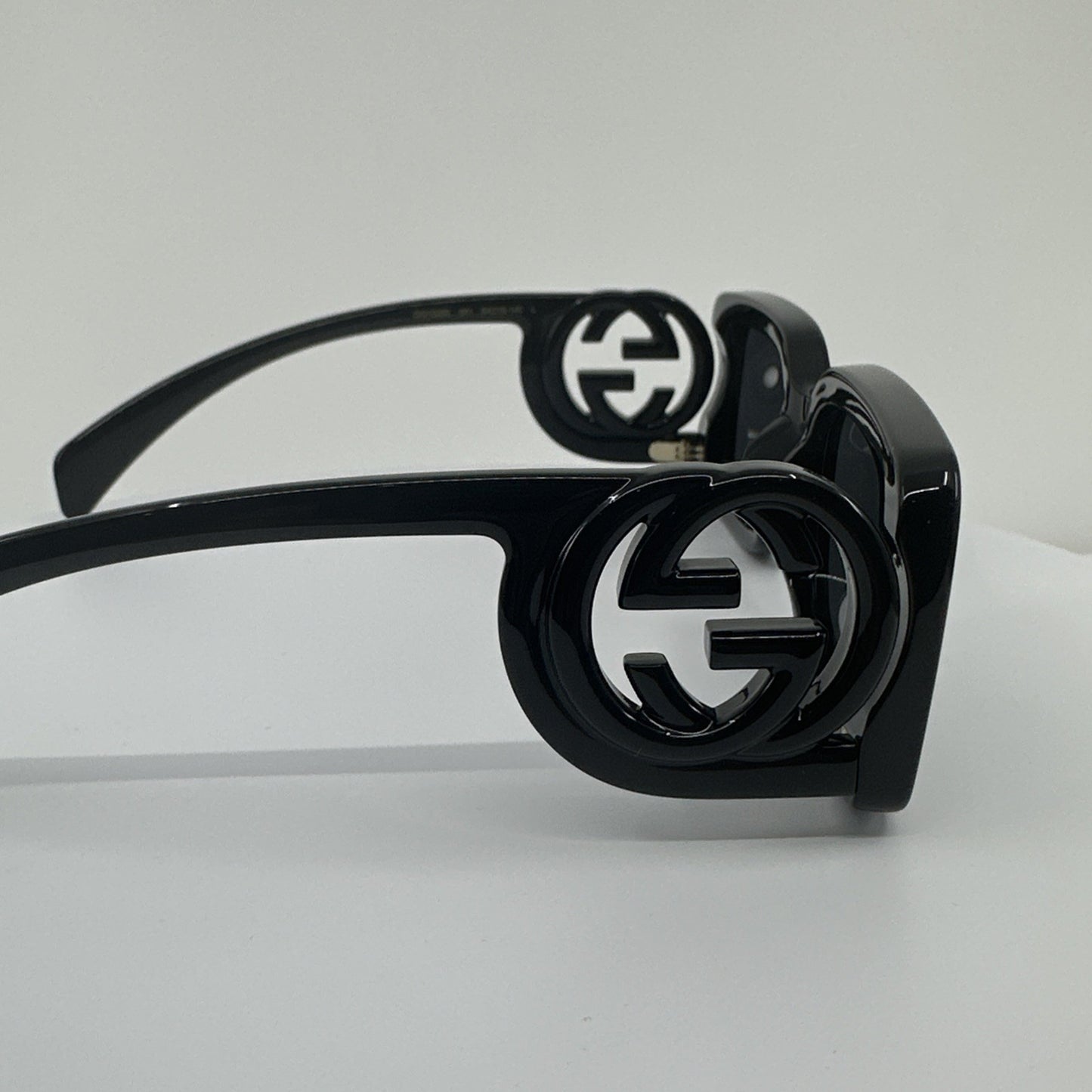 Vintage Gucci GG1325S Black Sunglasses - Super Vision Optical